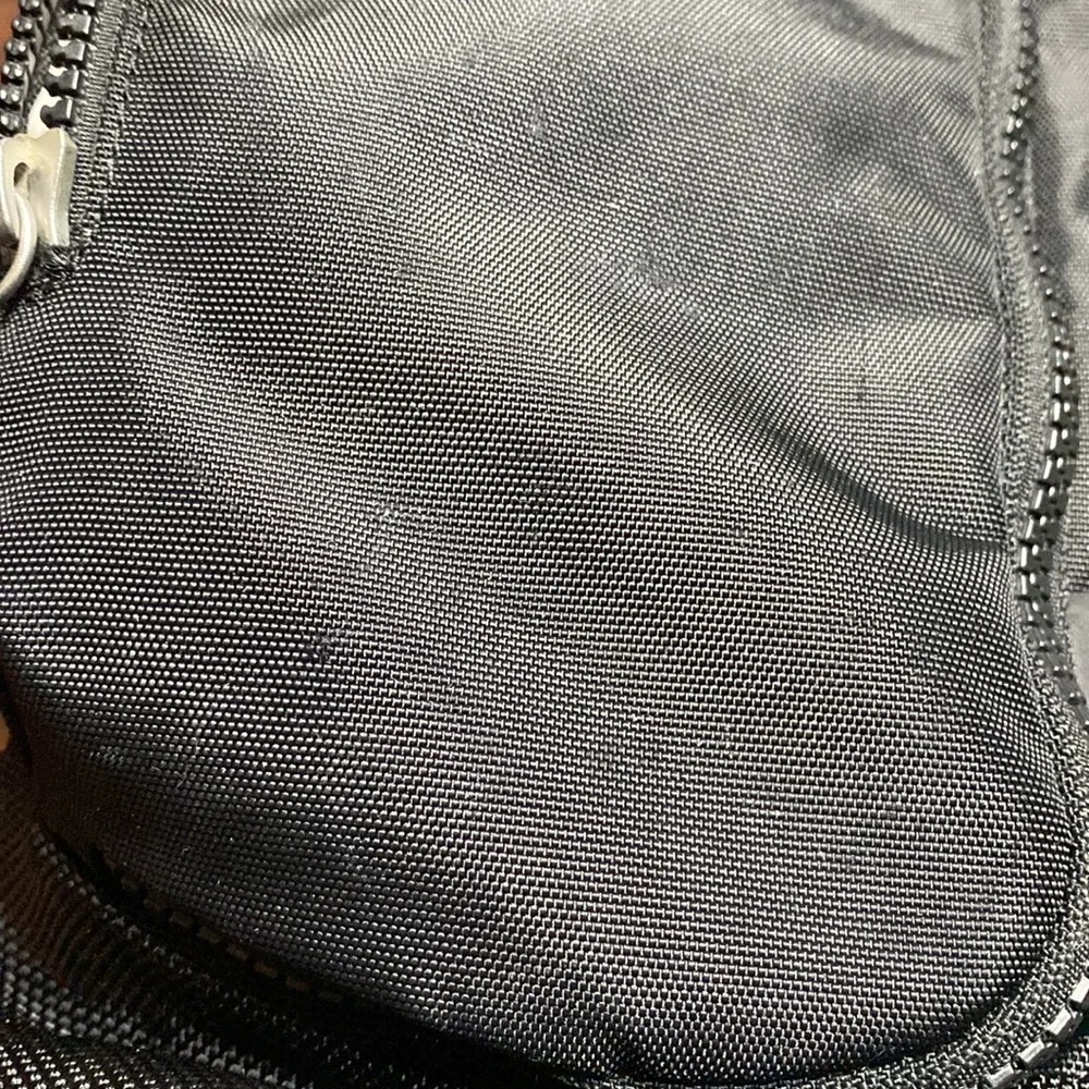 lululemon athletica Navy Backpack. Solid black. Stock picture is with blue trim - Picture 15 of 16